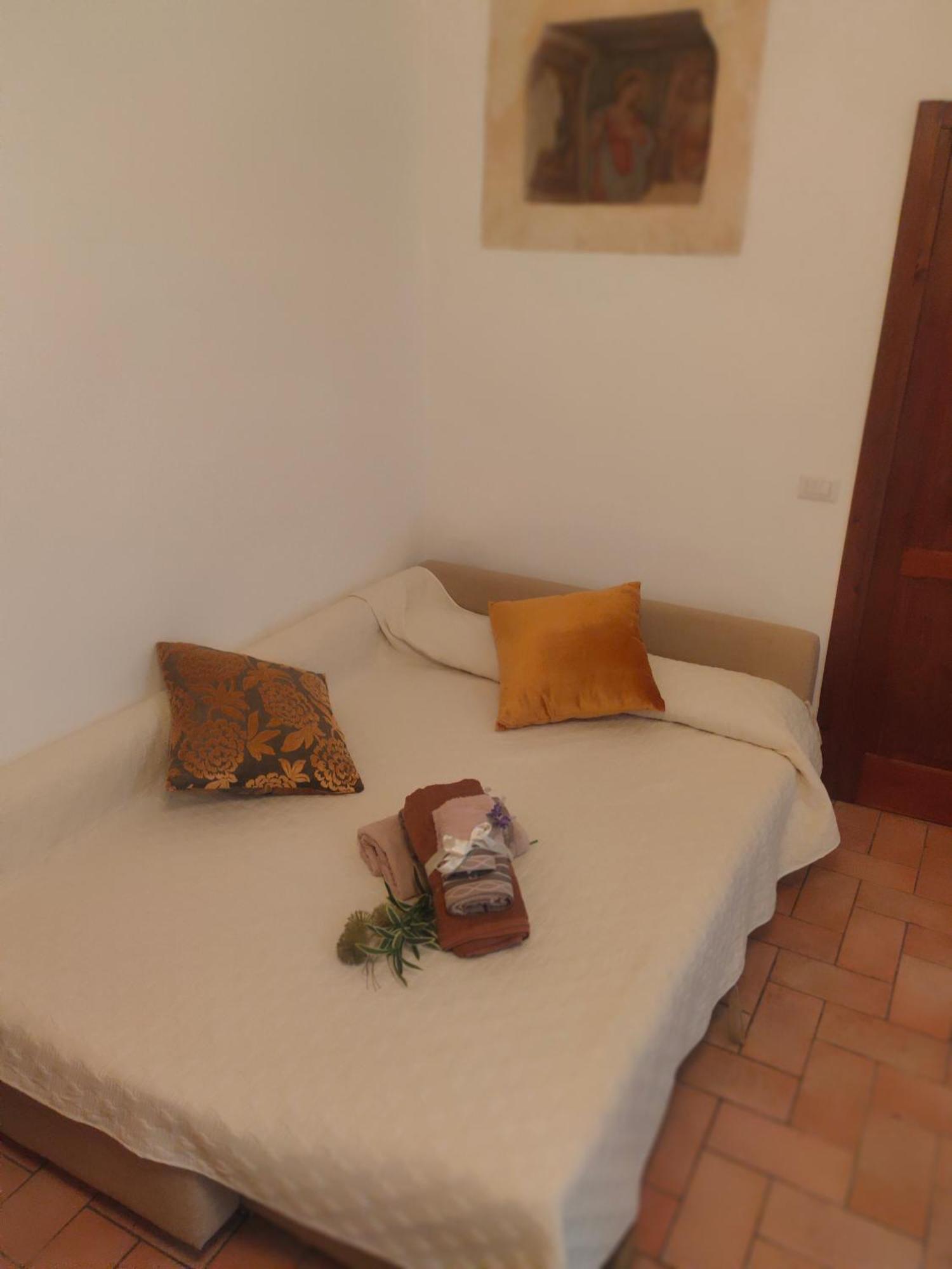 Apartamento La Casa Di Miri Foligno Exterior foto